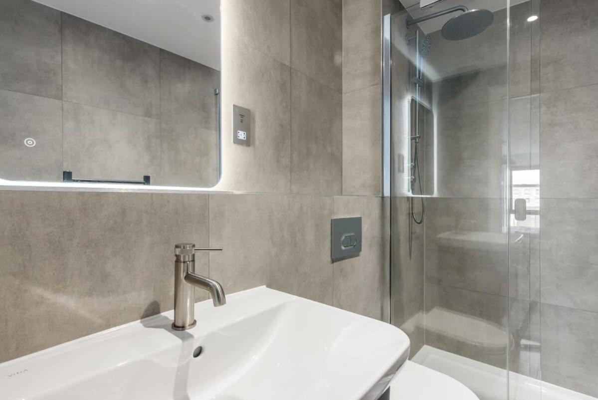 Stayzeni, Ouse Court York Smart 2 Bed Apartment מראה חיצוני תמונה