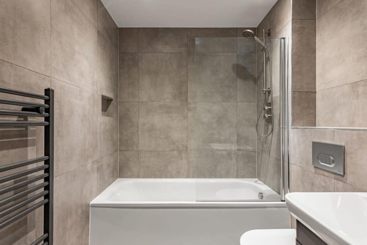 Stayzeni, Ouse Court York Smart 2 Bed Apartment מראה חיצוני תמונה